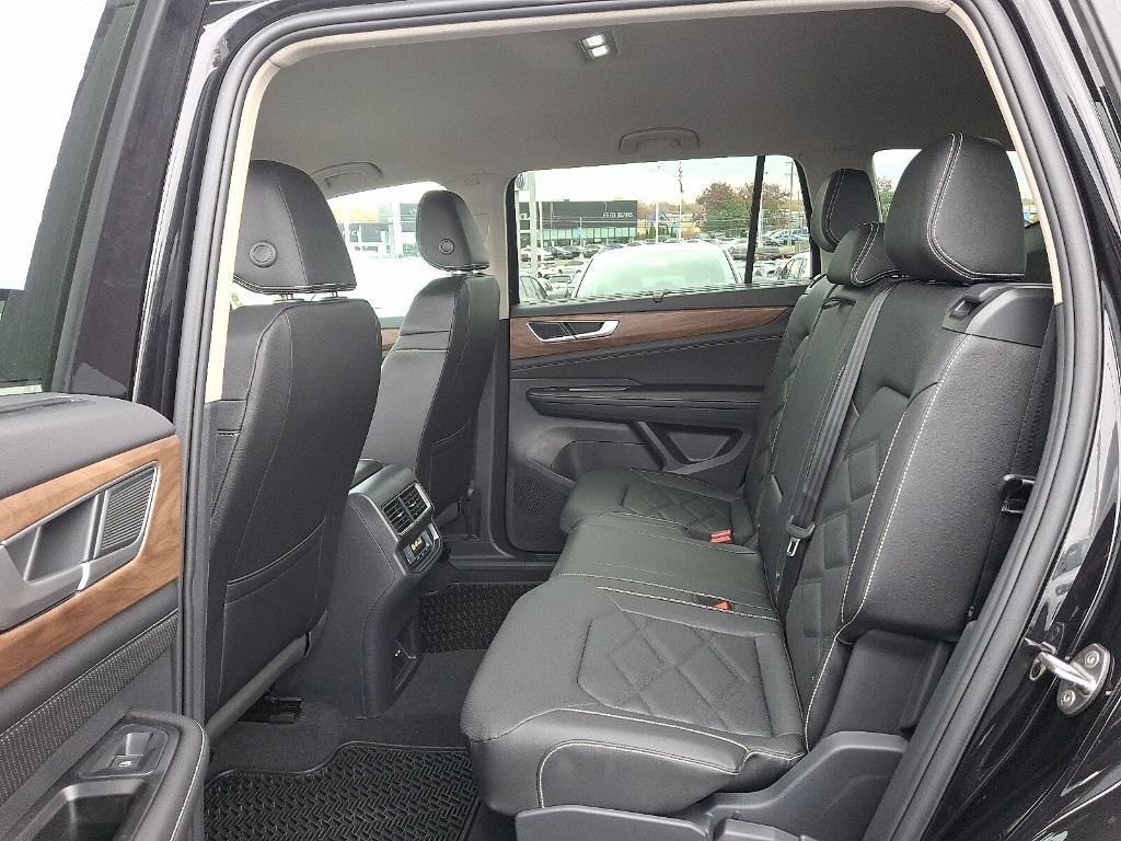 new 2026 Volkswagen Atlas car, priced at $48,950