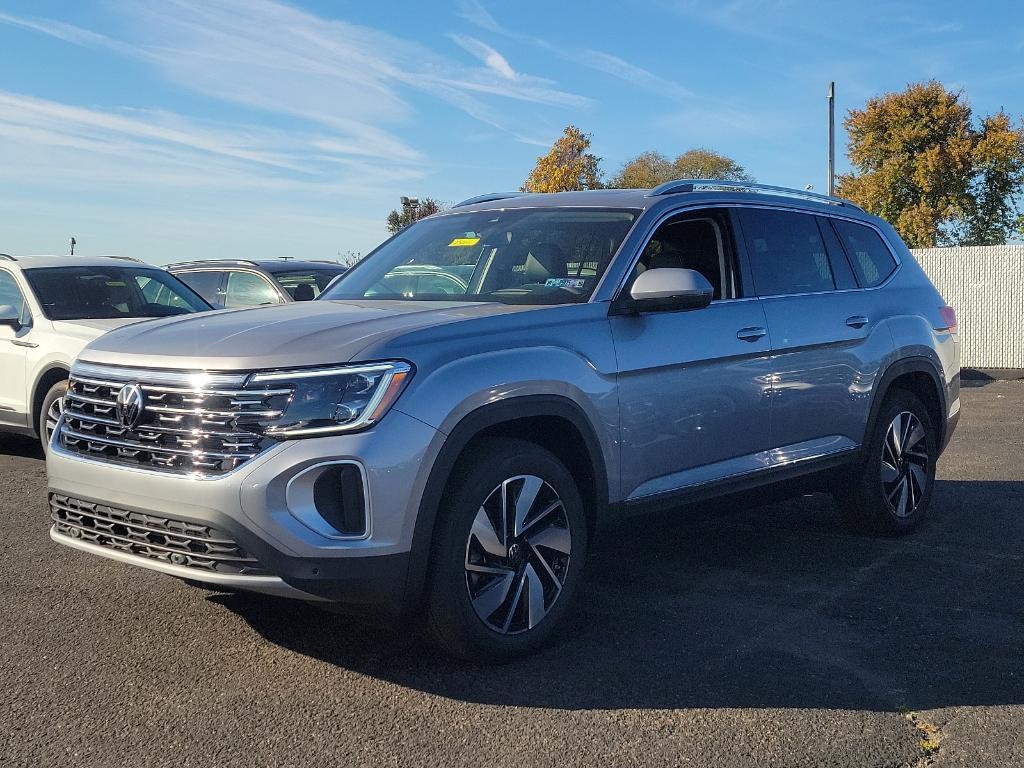 new 2025 Volkswagen Atlas car, priced at $50,901