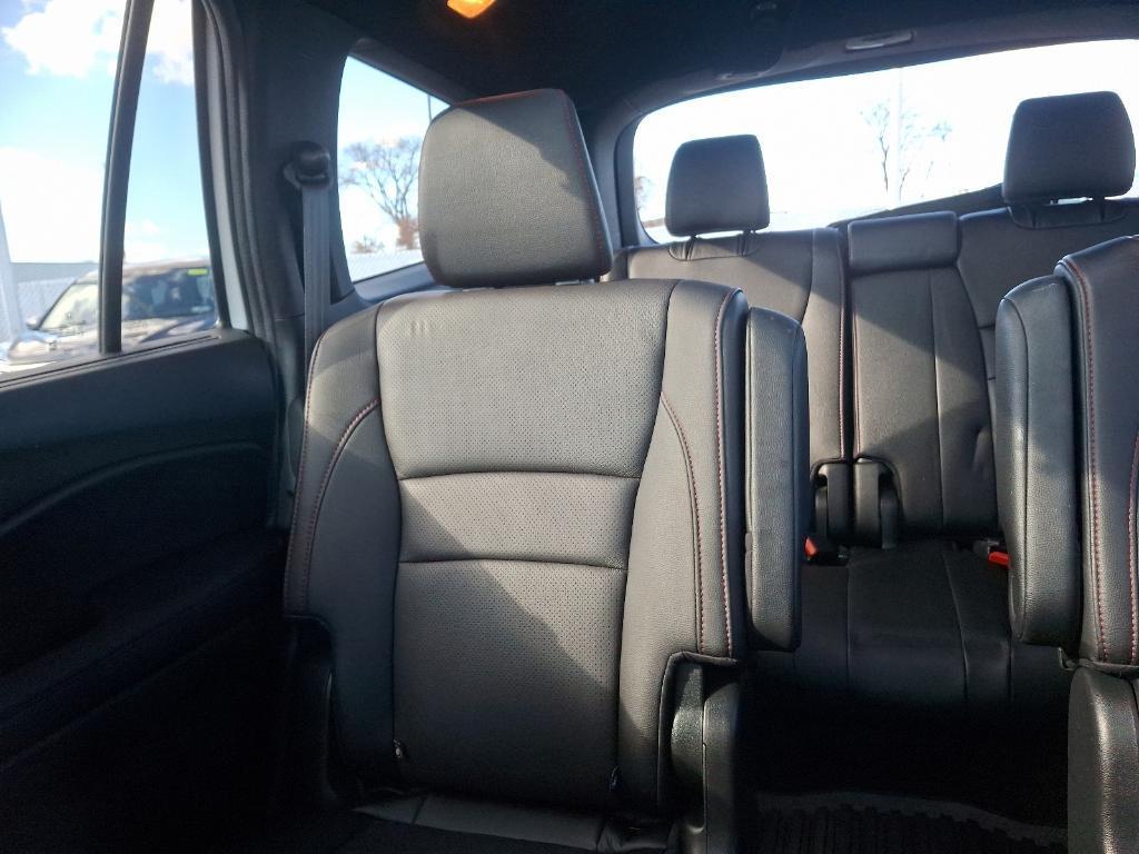 used 2021 Honda Pilot car, priced at $31,899