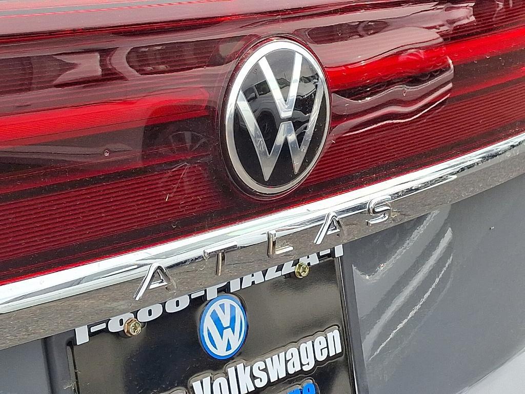 new 2025 Volkswagen Atlas Cross Sport car, priced at $55,581