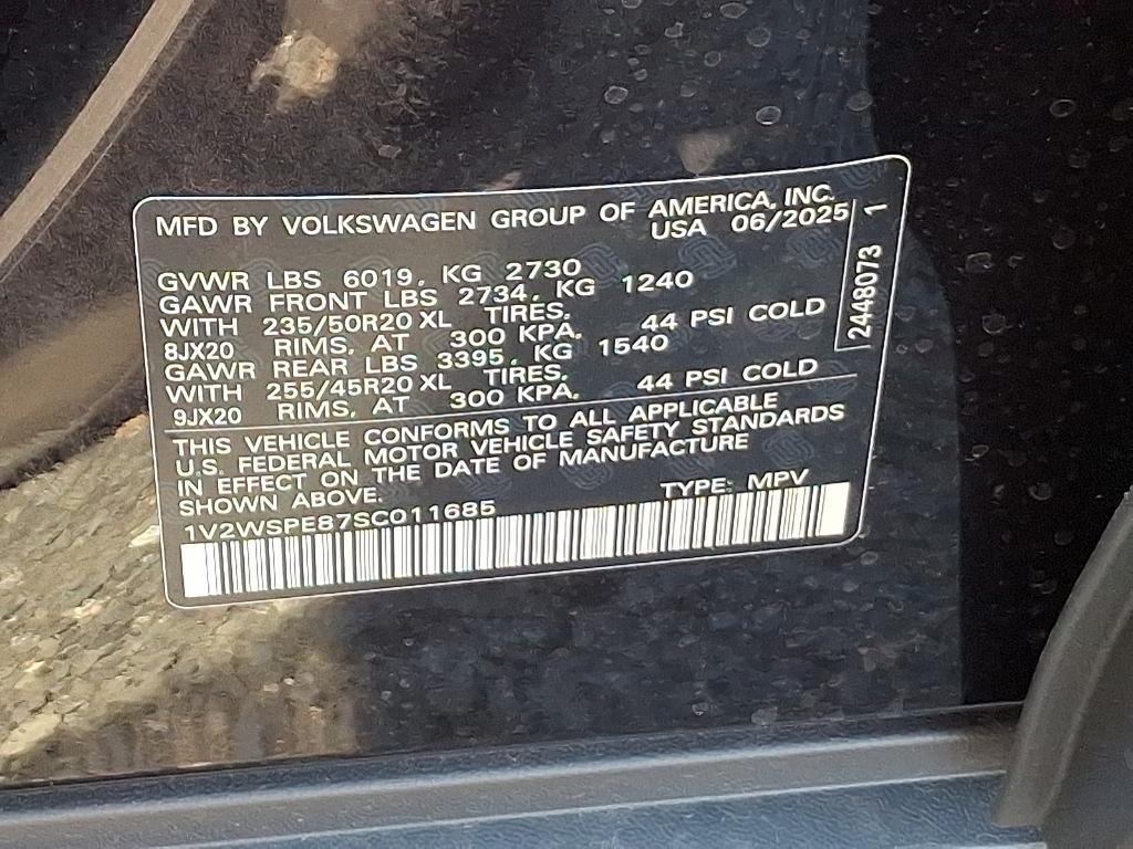 new 2025 Volkswagen ID.4 car, priced at $56,371