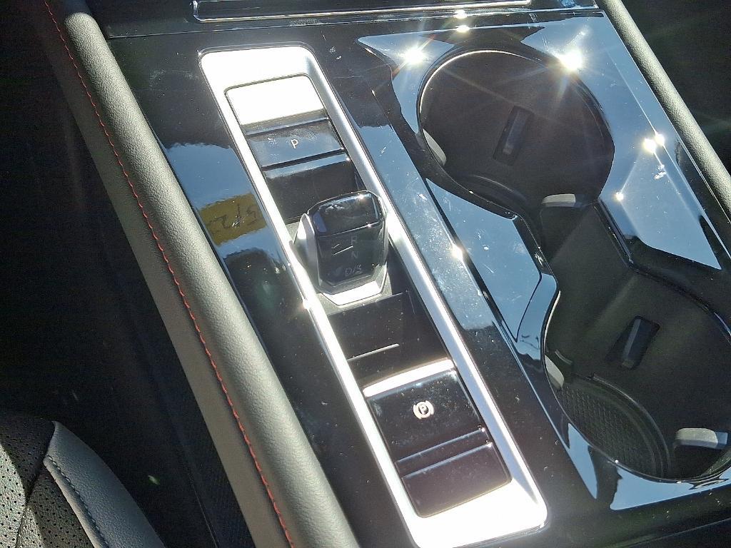 new 2025 Volkswagen Atlas car, priced at $49,759