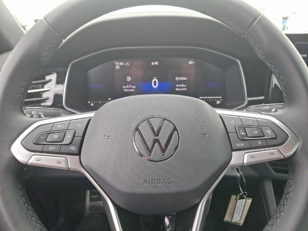 new 2025 Volkswagen Jetta car, priced at $25,682