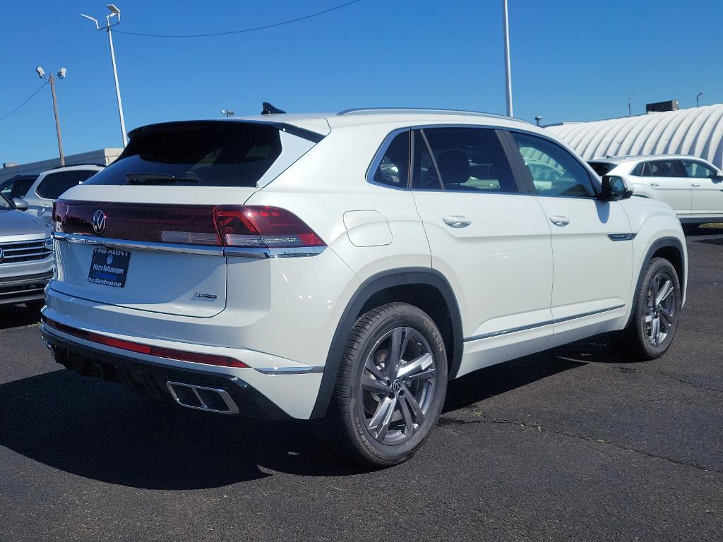 new 2024 Volkswagen Atlas Cross Sport car, priced at $52,413