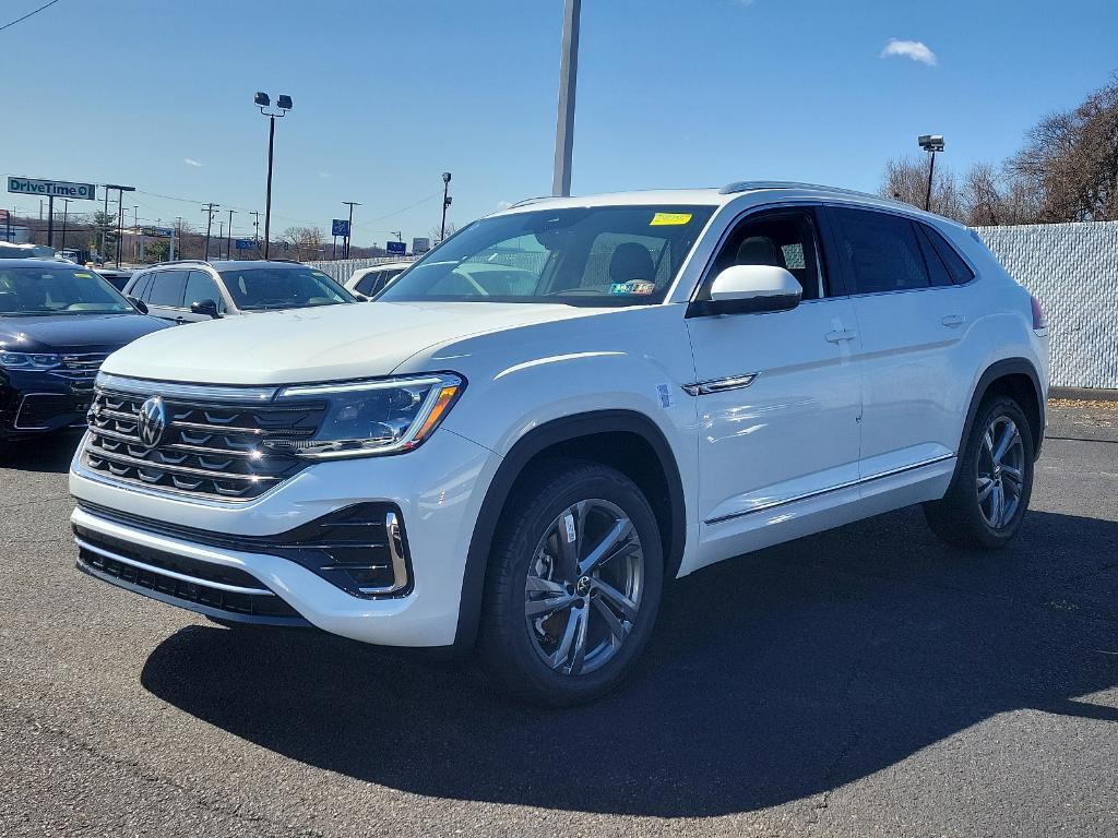 new 2024 Volkswagen Atlas Cross Sport car, priced at $52,413