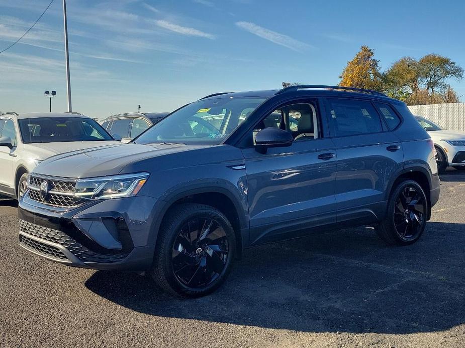 new 2024 Volkswagen Taos car, priced at $35,543