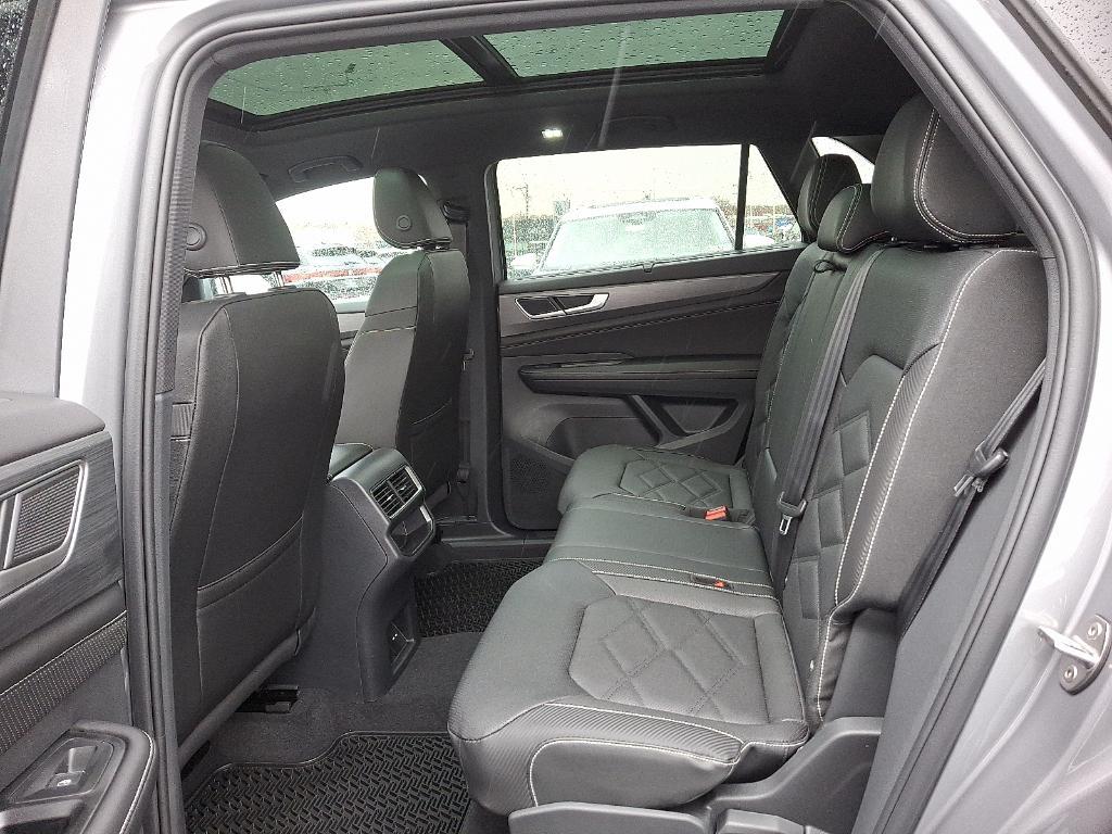 new 2026 Volkswagen Atlas Cross Sport car, priced at $48,183