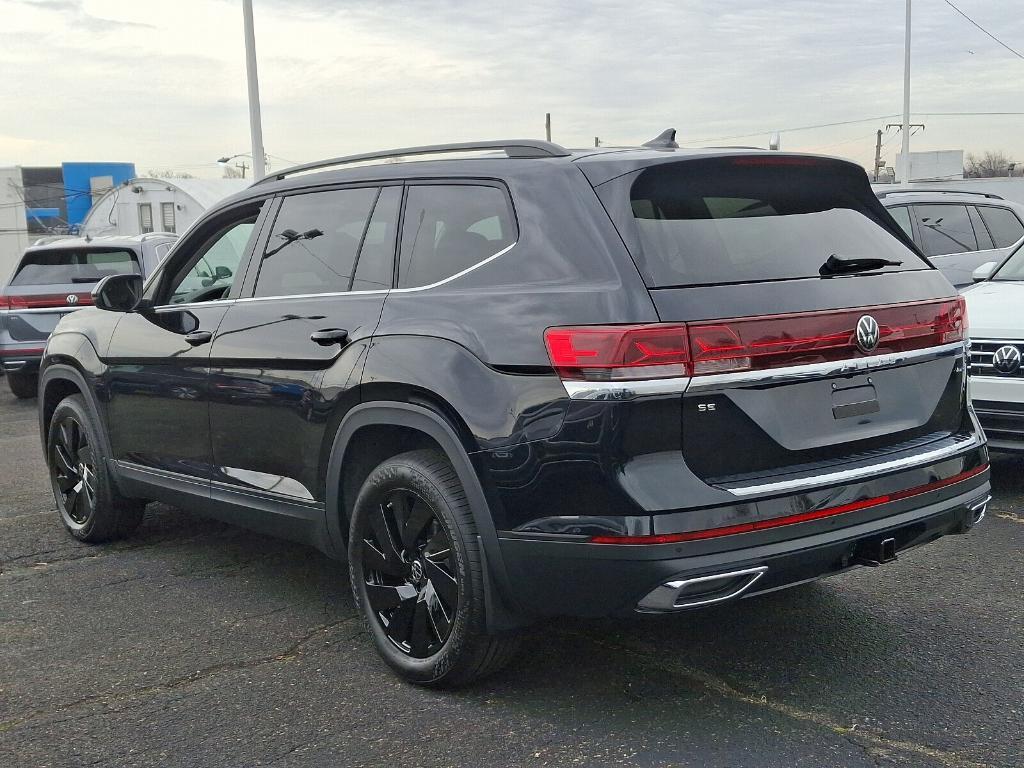 new 2025 Volkswagen Atlas car, priced at $50,217