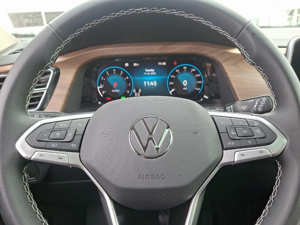 new 2025 Volkswagen Atlas car, priced at $49,812