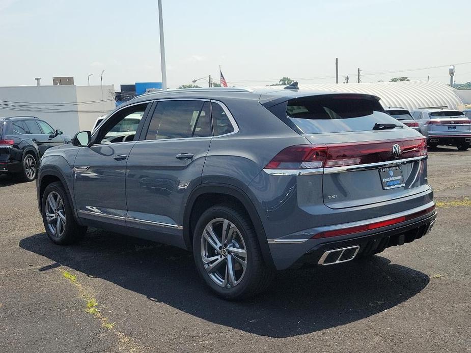 new 2024 Volkswagen Atlas Cross Sport car, priced at $52,626