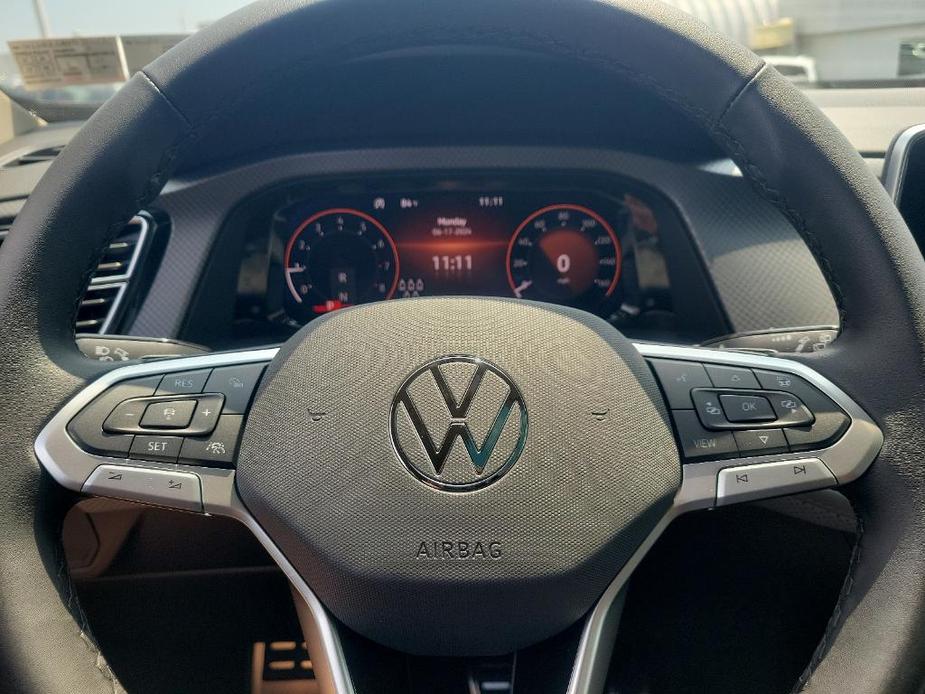 new 2024 Volkswagen Atlas car, priced at $54,761