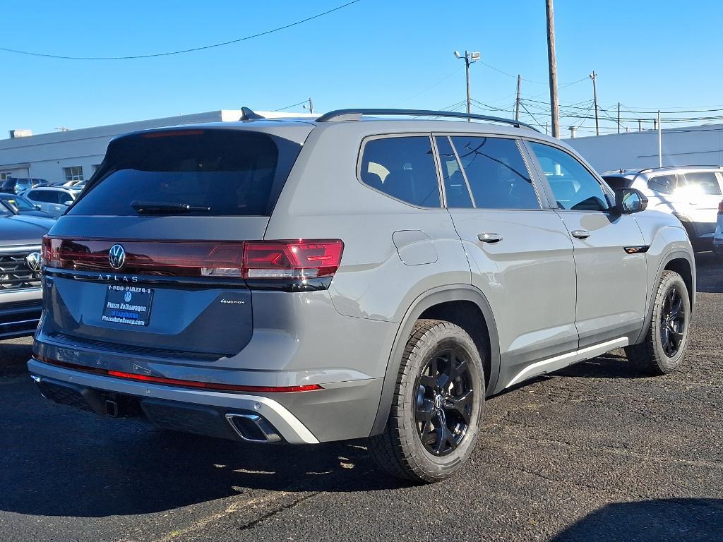 new 2025 Volkswagen Atlas car, priced at $50,214