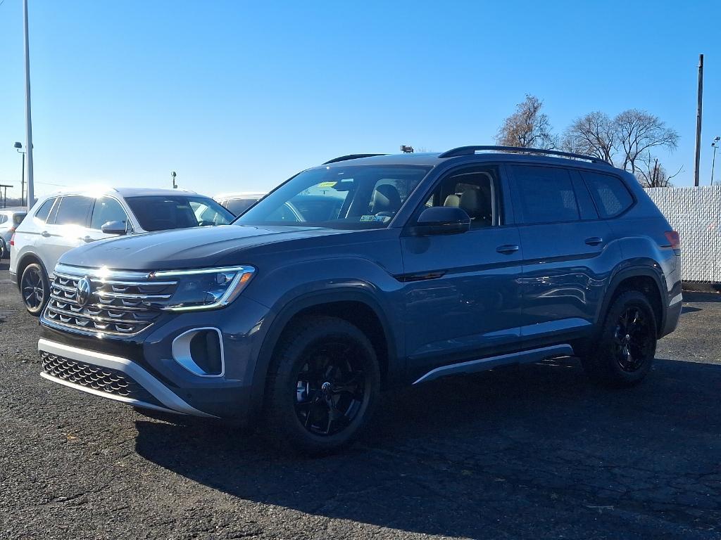 new 2025 Volkswagen Atlas car, priced at $50,214