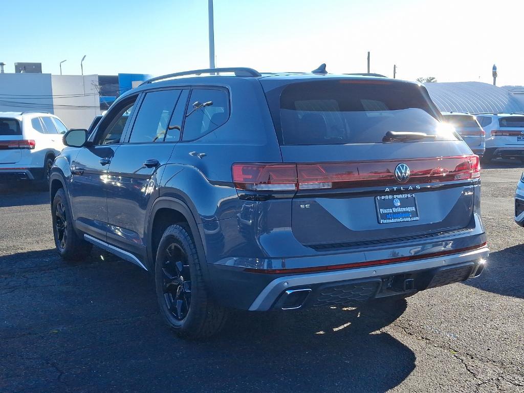 new 2025 Volkswagen Atlas car, priced at $50,214