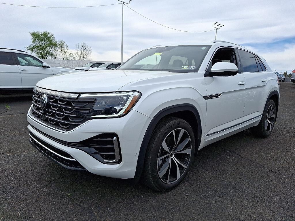 new 2024 Volkswagen Atlas Cross Sport car