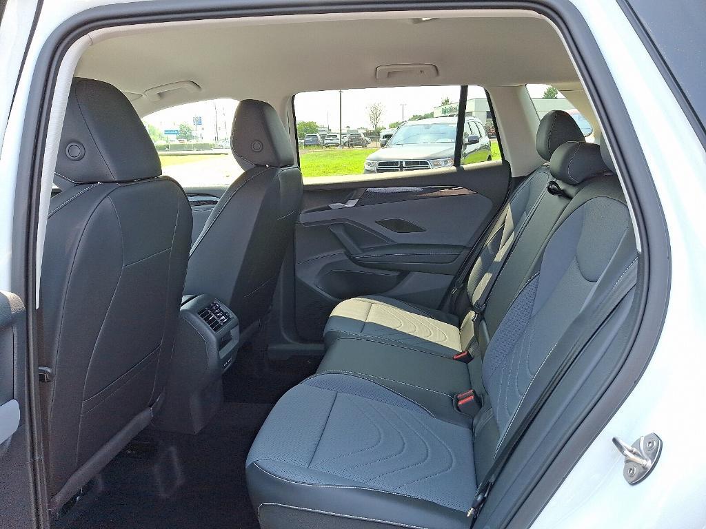 new 2025 Volkswagen Tiguan car, priced at $36,094