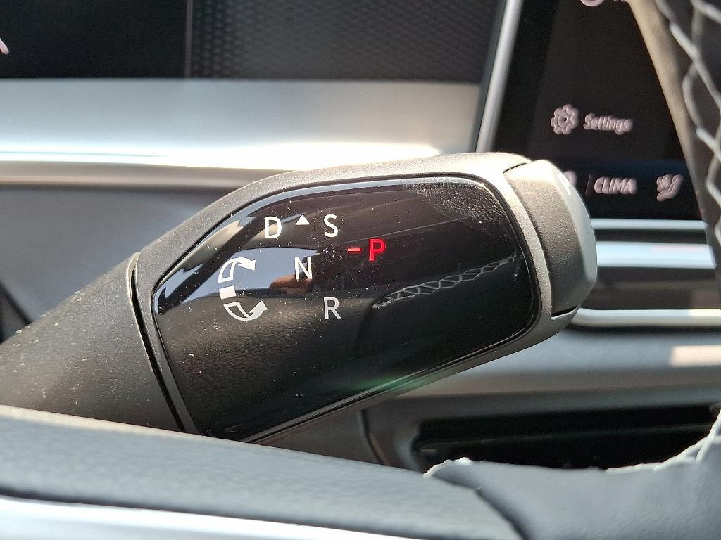 new 2025 Volkswagen Tiguan car, priced at $36,094