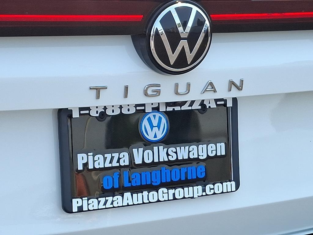new 2025 Volkswagen Tiguan car, priced at $36,094