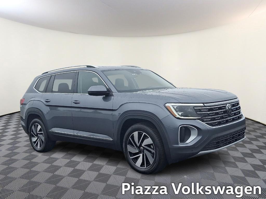 new 2025 Volkswagen Atlas car, priced at $51,304