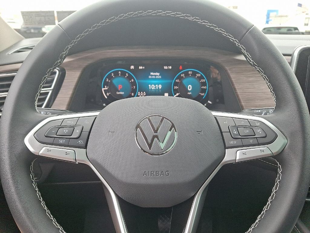 new 2025 Volkswagen Atlas car, priced at $49,438