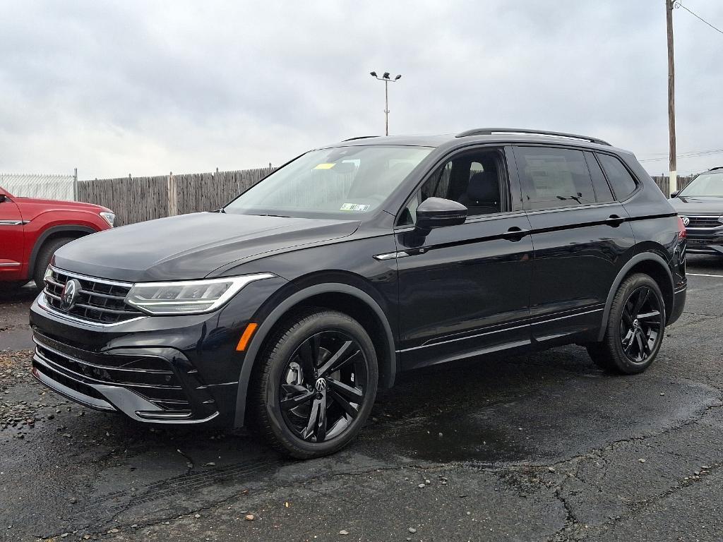 new 2024 Volkswagen Tiguan car, priced at $39,014