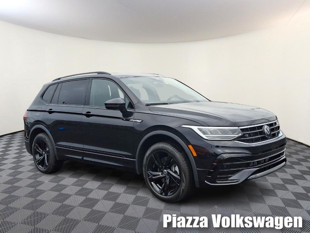 new 2024 Volkswagen Tiguan car, priced at $39,014