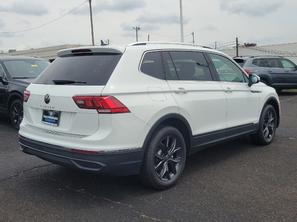 new 2024 Volkswagen Tiguan car, priced at $34,616