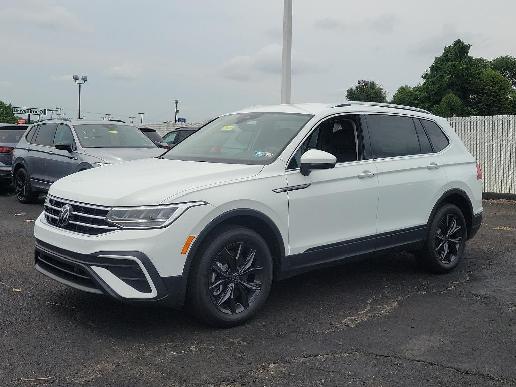 new 2024 Volkswagen Tiguan car, priced at $34,616