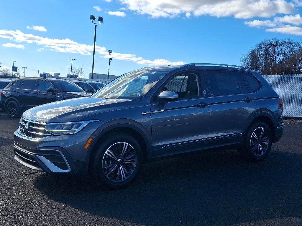 new 2024 Volkswagen Tiguan car, priced at $34,776