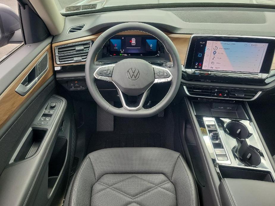 new 2024 Volkswagen Atlas car, priced at $47,388