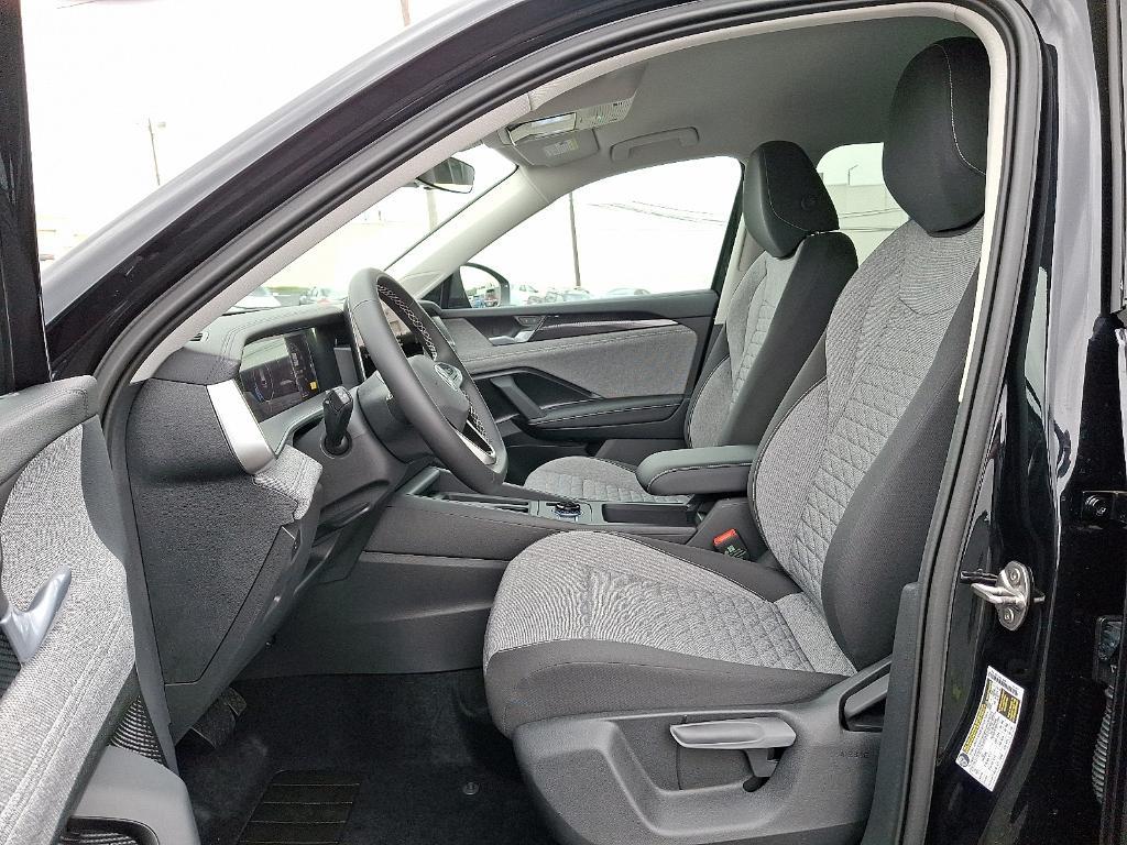 new 2025 Volkswagen Tiguan car, priced at $34,044