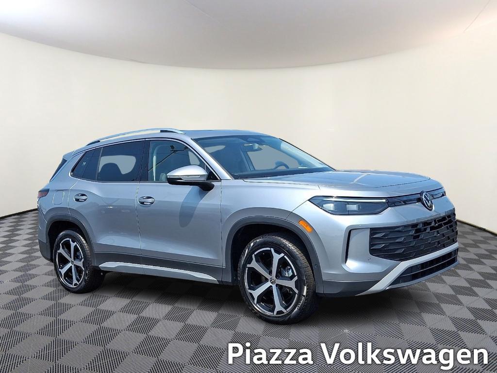 new 2025 Volkswagen Tiguan car, priced at $37,699