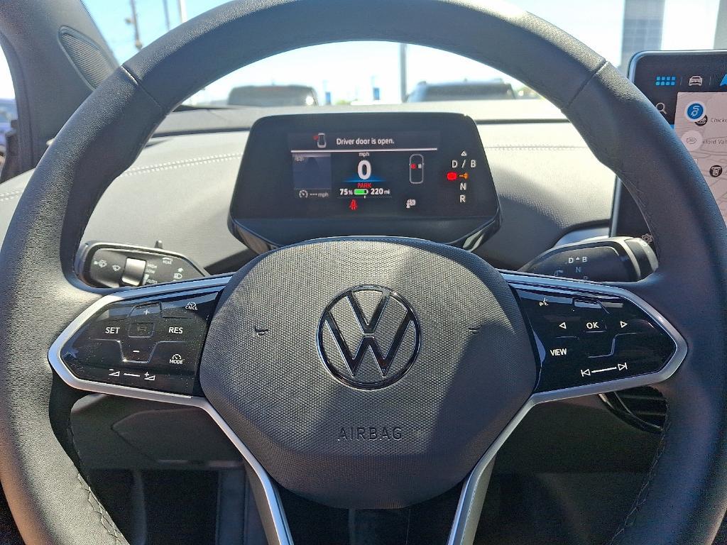 new 2025 Volkswagen ID.4 car, priced at $47,776