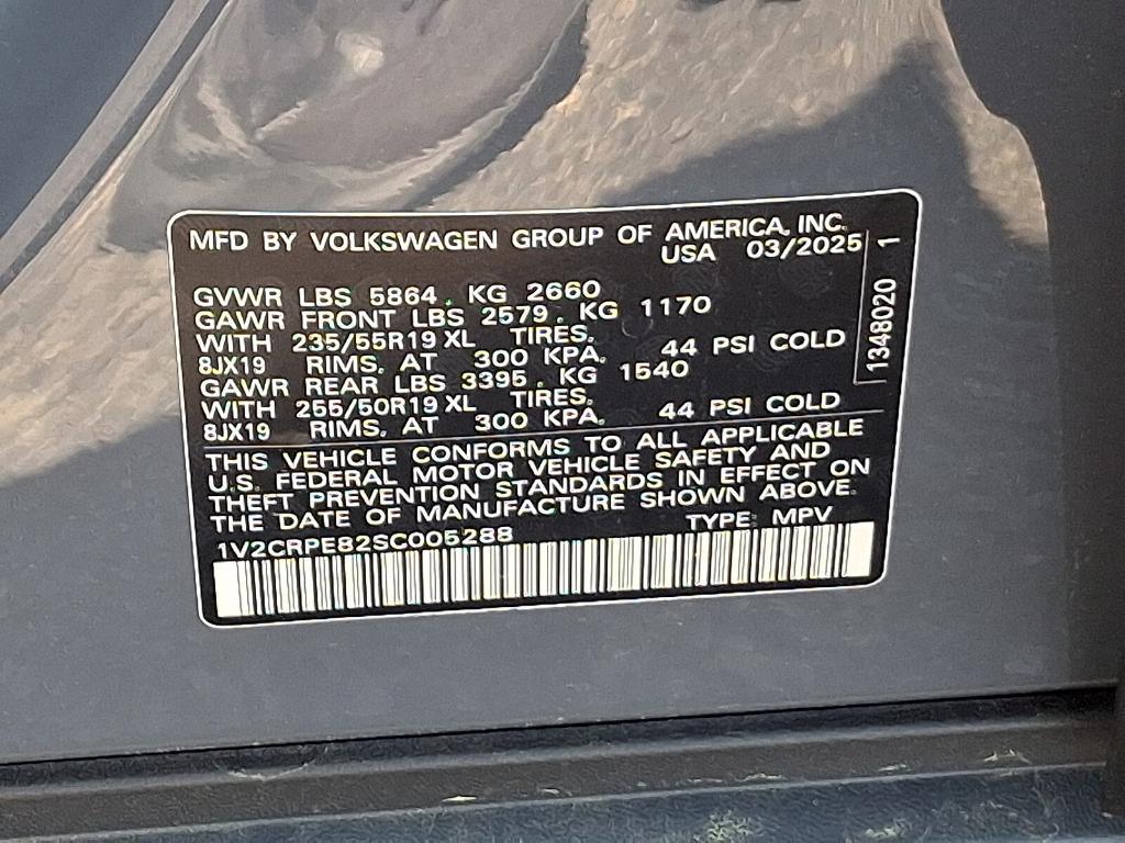 new 2025 Volkswagen ID.4 car, priced at $47,776