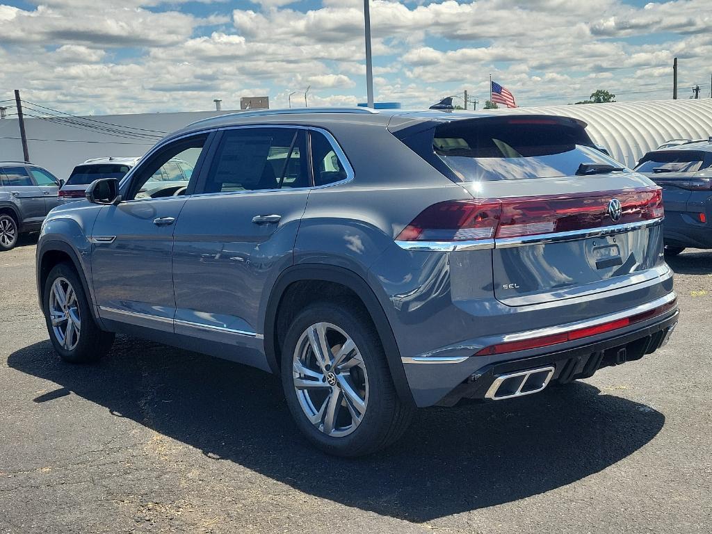 new 2024 Volkswagen Atlas Cross Sport car, priced at $52,626