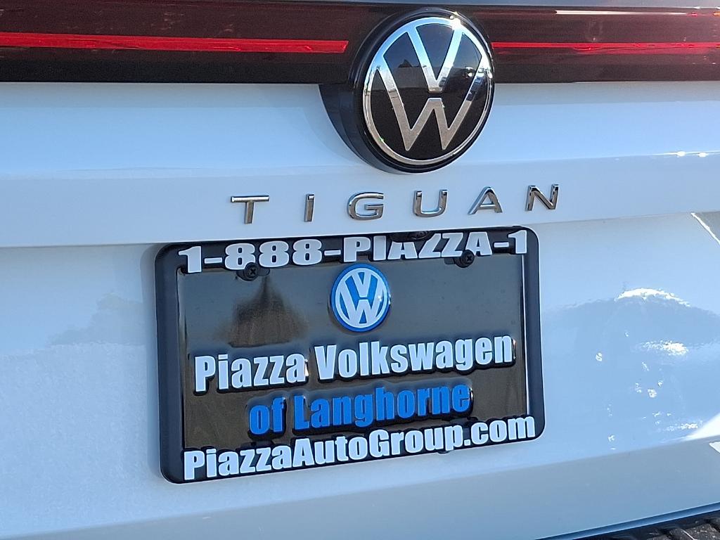 new 2025 Volkswagen Tiguan car, priced at $34,357