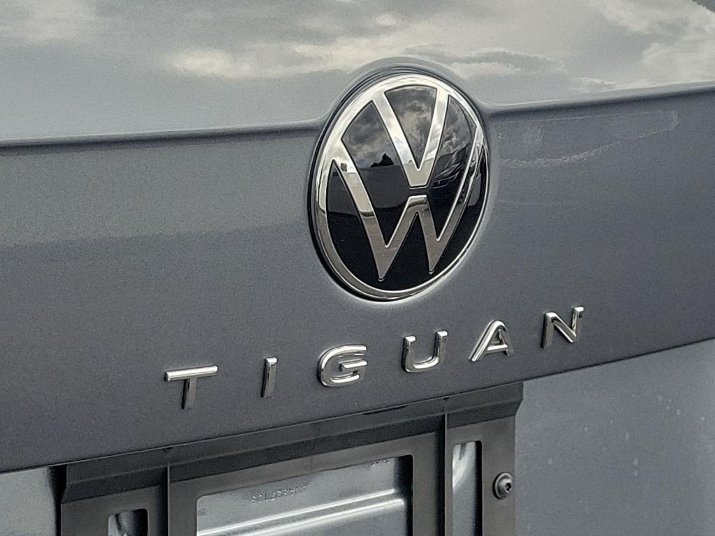 new 2024 Volkswagen Tiguan car, priced at $35,436