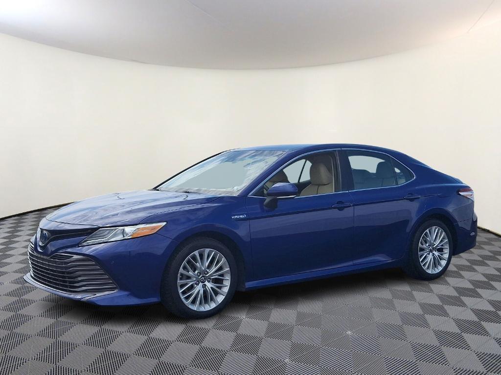 used 2018 Toyota Camry Hybrid car, priced at $18,999