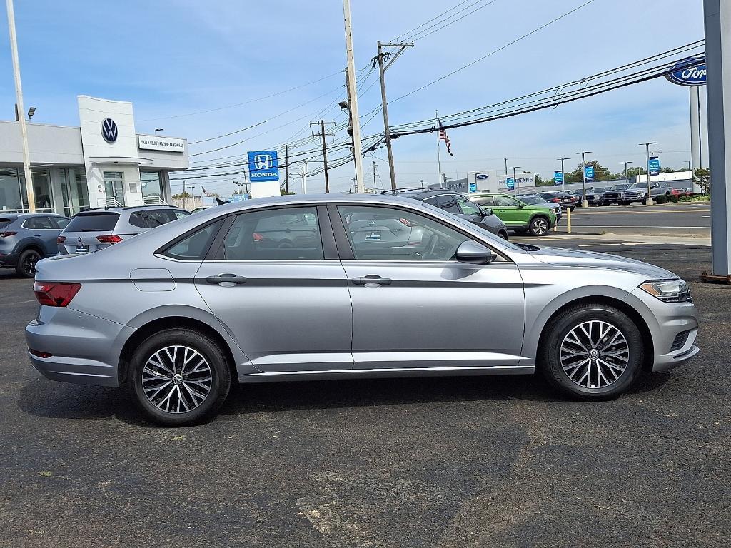 used 2021 Volkswagen Jetta car, priced at $17,899