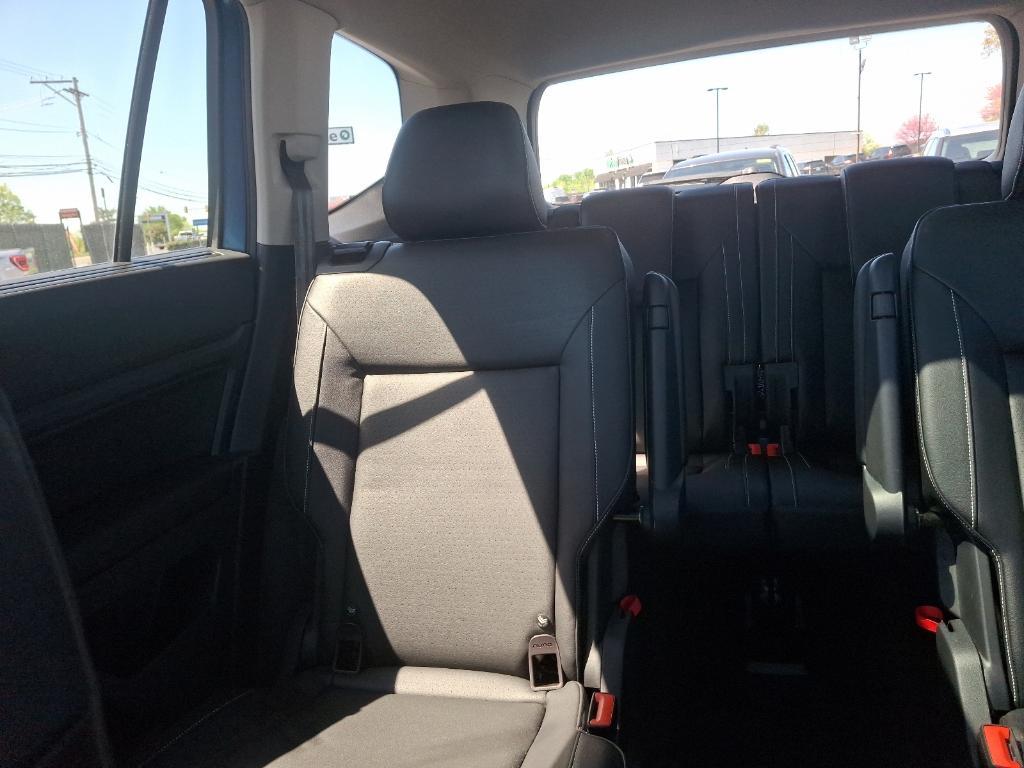 used 2021 Volkswagen Atlas car, priced at $25,299