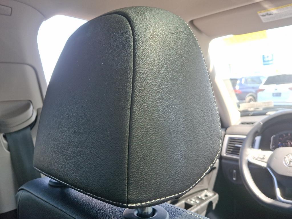 used 2021 Volkswagen Atlas car, priced at $25,299