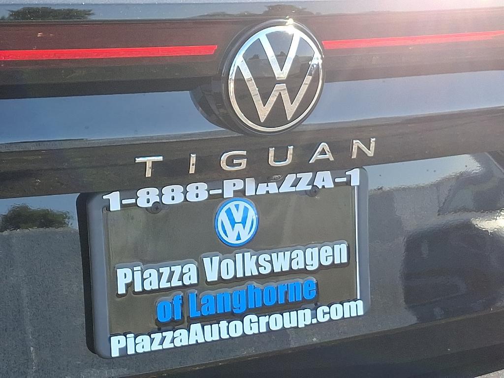 new 2025 Volkswagen Tiguan car, priced at $38,287