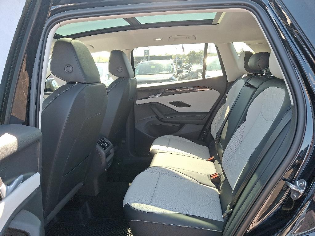 new 2025 Volkswagen Tiguan car, priced at $38,287