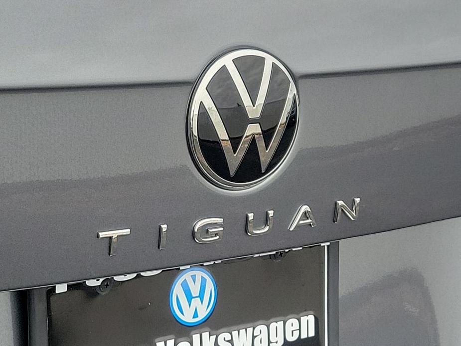 new 2024 Volkswagen Tiguan car, priced at $36,559