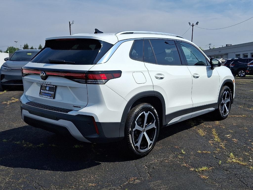 new 2025 Volkswagen Tiguan car, priced at $37,699
