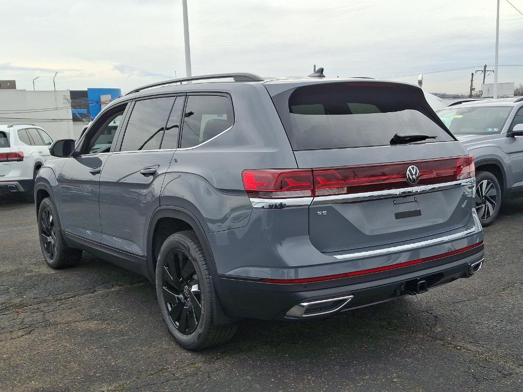 new 2025 Volkswagen Atlas car, priced at $49,582