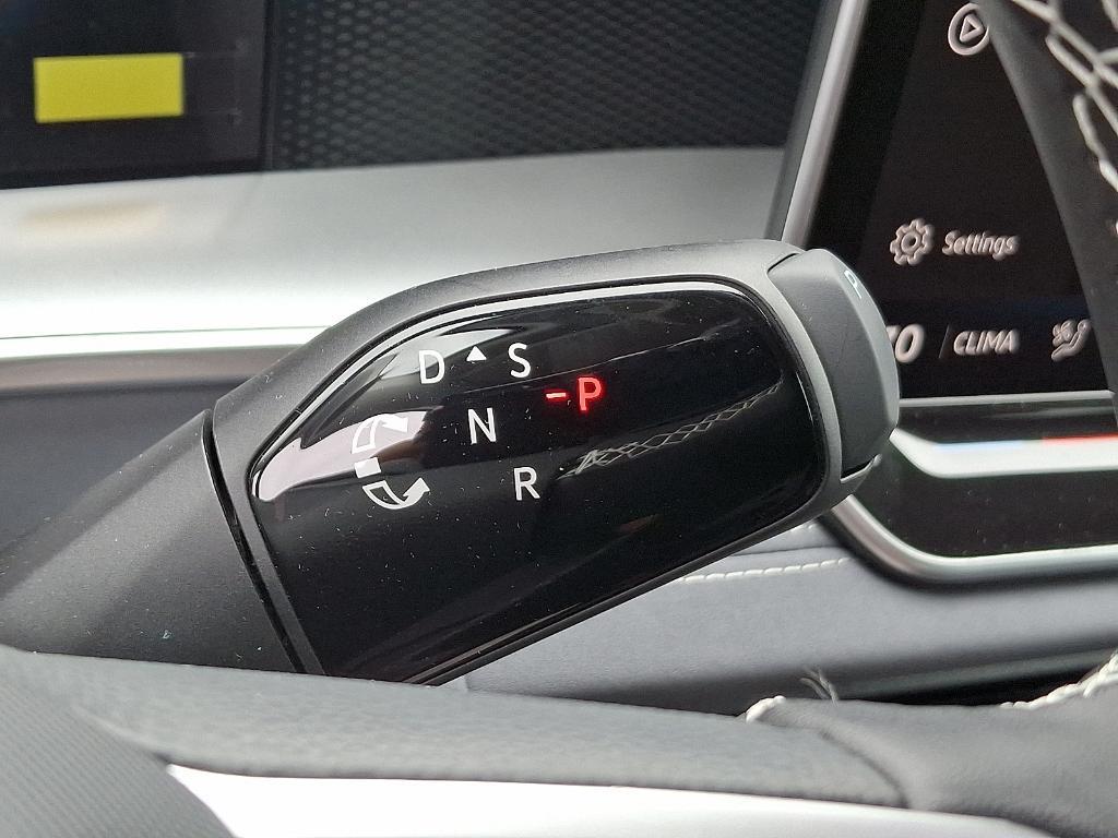 new 2025 Volkswagen Tiguan car, priced at $37,262