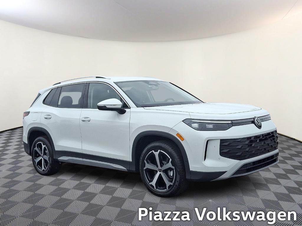 new 2025 Volkswagen Tiguan car, priced at $37,262