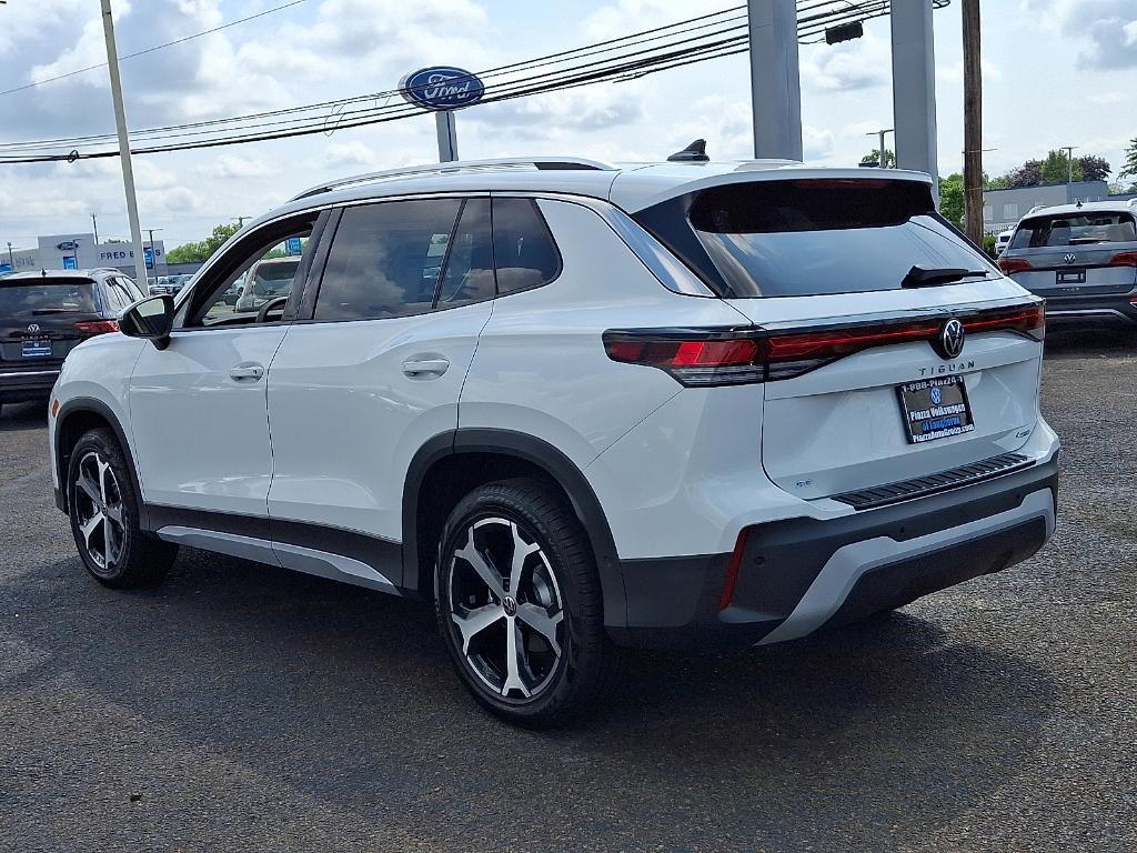 new 2025 Volkswagen Tiguan car, priced at $37,699