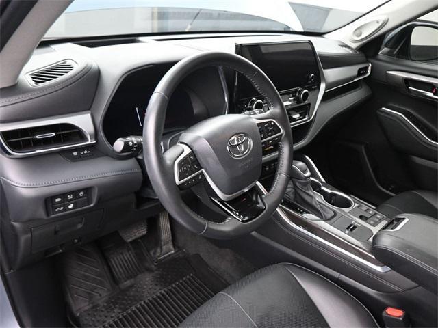 used 2023 Toyota Highlander car, priced at $40,791